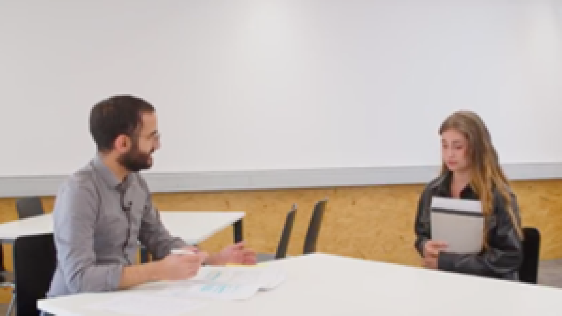 Förderbezogene Diagnostik / förderbezogenes Diagnostizieren in heterogenen Klassen: Videovignette 1: Beratungsgespräch | Ausbildungsvorbereitung