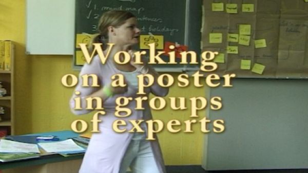 Film 5 - Sequenz 5: Working on a poster in groups of experts