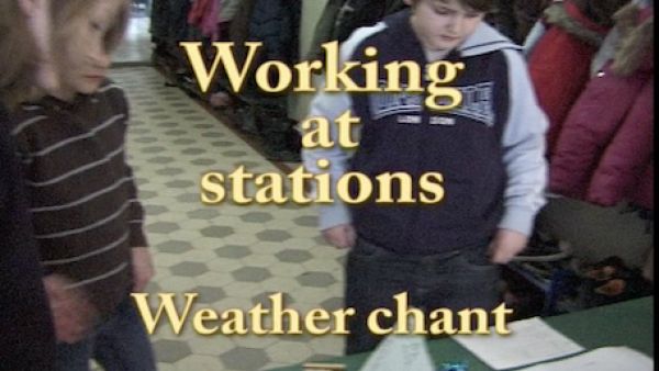Film 3 - Sequenz 6: Working at stations - Weather chant